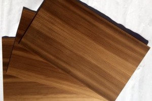 Schlagplatte Lärche geräuchert 3mm, 500x300mm