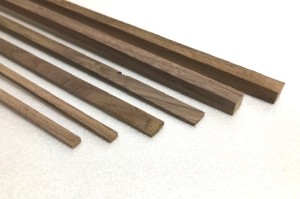 Leiste Nussbaum 2x10mm, Länge 1000mm, 10er Packung, 2.Wahl